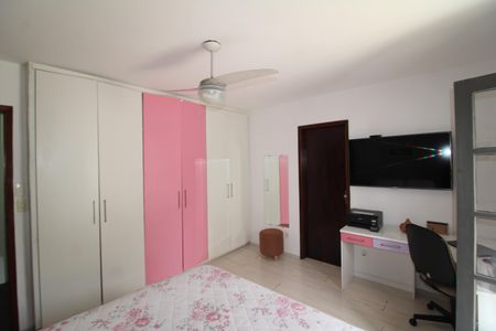 Casa para alugar com 189m², 4 quartos e 2 vagasCasa 2 - Quarto 2