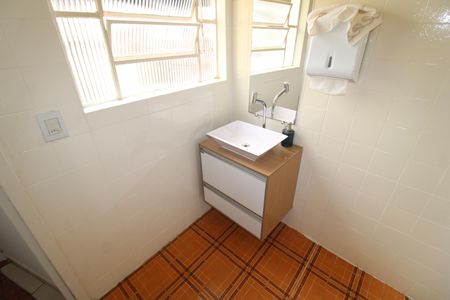 Casa para alugar com 189m², 4 quartos e 2 vagasBanheiro 2