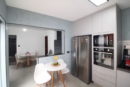 Casa para alugar com 189m², 4 quartos e 2 vagasCasa 2 - Sala / Cozinha