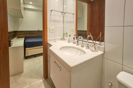 Apartamento para alugar com 143m², 4 quartos e 3 vagasBanheiro da Suíte 4