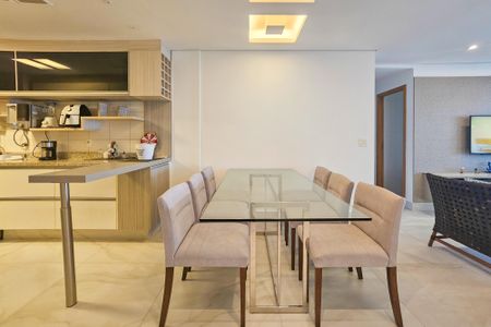 Apartamento para alugar com 143m², 4 quartos e 3 vagasSala