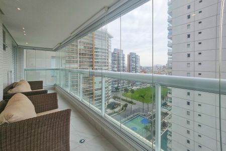 Apartamento para alugar com 143m², 4 quartos e 3 vagasSuíte 2 Varanda