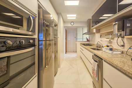 Apartamento para alugar com 143m², 4 quartos e 3 vagasCozinha