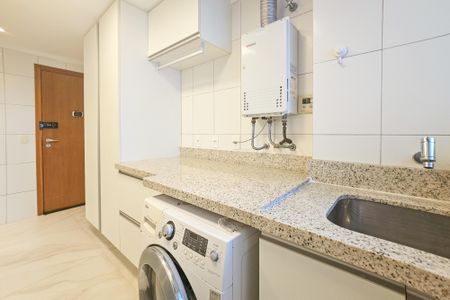 Apartamento para alugar com 143m², 4 quartos e 3 vagasÁrea de serviço
