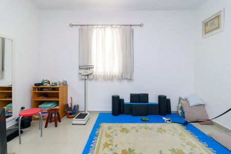 Casa à venda com 200m², 3 quartos e 5 vagasQuarto 2