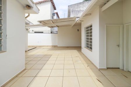 Casa à venda com 200m², 3 quartos e 5 vagasQuintal