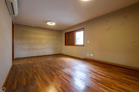 Casa à venda com 400m², 4 quartos e 3 vagas Casa à venda com 400m², 4 quartos e 3 vagasSuíte 1