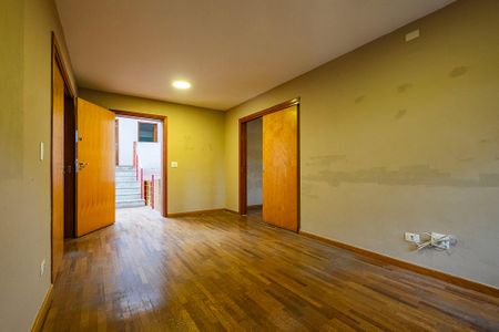 Casa à venda com 400m², 4 quartos e 3 vagas Casa à venda com 400m², 4 quartos e 3 vagasSuíte 1