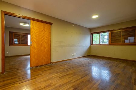 Casa à venda com 400m², 4 quartos e 3 vagas Casa à venda com 400m², 4 quartos e 3 vagasSuíte 1