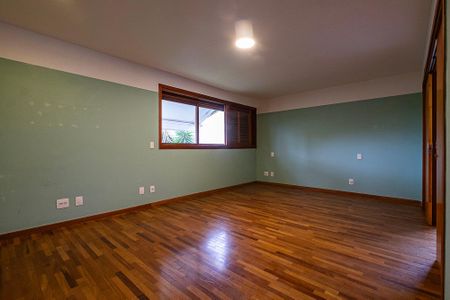 Casa à venda com 400m², 4 quartos e 3 vagas Casa à venda com 400m², 4 quartos e 3 vagasSuíte 3