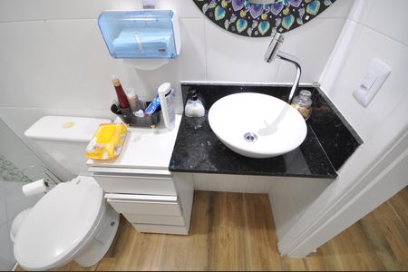 Casa à venda com 94m², 3 quartos e 2 vagasBanheiro Social