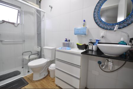 Casa à venda com 94m², 3 quartos e 2 vagasBanheiro da Suíte