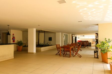 Apartamento à venda com 66m², 2 quartos e 1 vagaÁrea comum