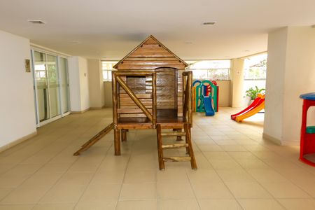 Apartamento à venda com 66m², 2 quartos e 1 vagaÁrea comum - Playground