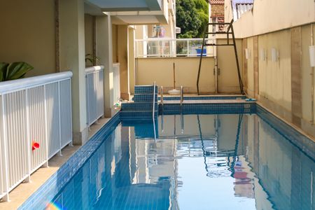 Apartamento à venda com 66m², 2 quartos e 1 vagaÁrea comum - Piscina