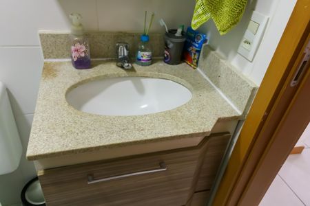 Apartamento à venda com 66m², 2 quartos e 1 vagaBanheiro Social