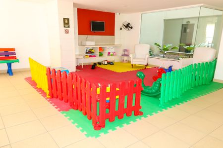 Apartamento à venda com 66m², 2 quartos e 1 vagaÁrea comum - Playground