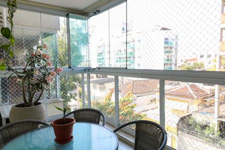 Apartamento à venda com 66m², 2 quartos e 1 vagaVaranda da Sala