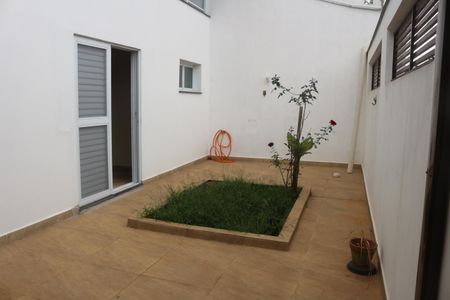 Casa à venda com 190m², 2 quartos e 3 vagasQuintal