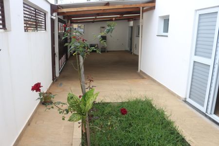 Casa à venda com 190m², 2 quartos e 3 vagasQuintal