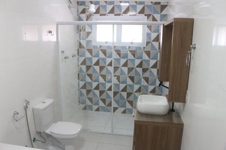 Casa à venda com 190m², 2 quartos e 3 vagasBanheiro da Suíte 2