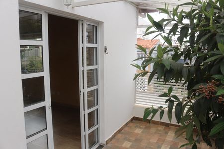 Casa à venda com 190m², 2 quartos e 3 vagasVaranda da Suíte 2