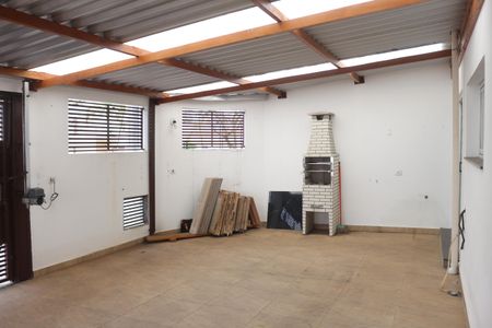 Casa à venda com 190m², 2 quartos e 3 vagasGaragem