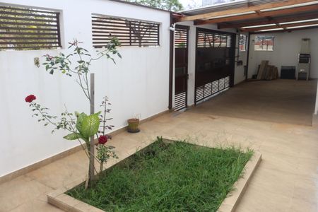 Casa à venda com 190m², 2 quartos e 3 vagasQuintal