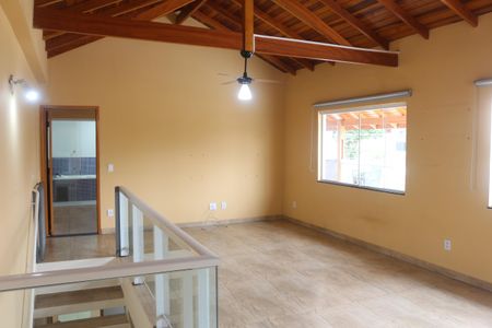 Casa à venda com 190m², 2 quartos e 3 vagasSala de TV