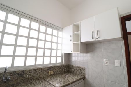 Casa para alugar com 107m², 3 quartos e 7 vagasCozinha