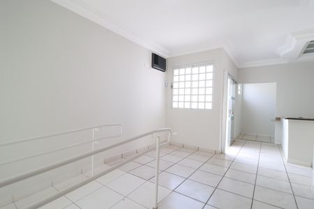 Sala de casa para alugar com 3 quartos, 107m² em Centro, Uberlândia