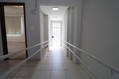 Sala de casa para alugar com 3 quartos, 107m² em Centro, Uberlândia