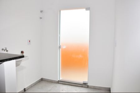 Casa para alugar com 80m², 2 quartos e sem vagaÁrea de Serviço