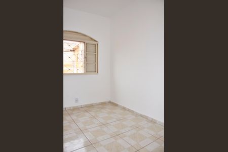 Casa para alugar com 80m², 2 quartos e sem vagaQuarto 01