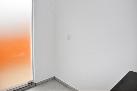 Casa para alugar com 80m², 2 quartos e sem vagaÁrea de Serviço