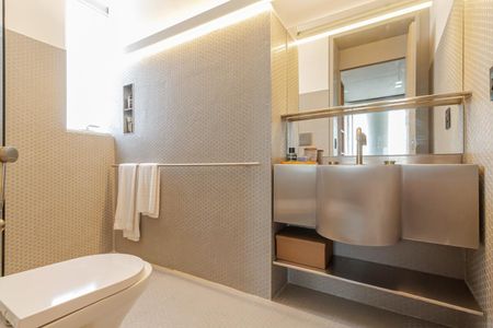 Apartamento para alugar com 68m², 1 quarto e 2 vagas Apartamento para alugar com 68m², 1 quarto e 2 vagasBanheiro da Suíte