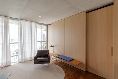 Sala de apartamento para alugar com 1 quarto, 68m² em Vila Nova Conceição, São Paulo