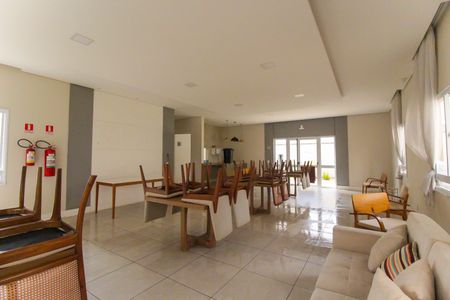 Apartamento à venda com 42m², 2 quartos e 1 vaga Apartamento à venda com 42m², 2 quartos e 1 vagaÁrea comum - Salão de festas