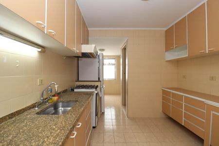 Apartamento à venda com 78m², 2 quartos e 1 vagaCozinha