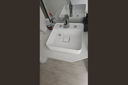 Banheiro de apartamento à venda com 2 quartos, 58m² em Chácara Santo Antônio (Zona Sul), São Paulo