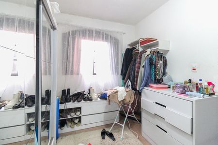 Casa para alugar com 104m², 3 quartos e 2 vagasQuarto 1