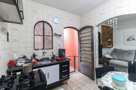 Casa para alugar com 104m², 3 quartos e 2 vagasCozinha