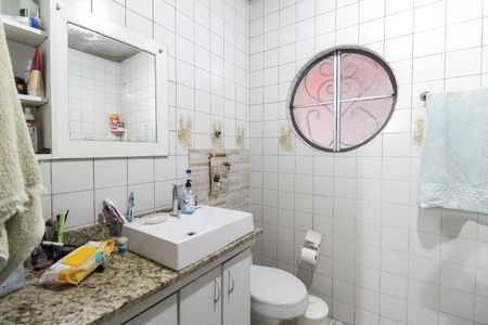 Casa para alugar com 104m², 3 quartos e 2 vagasBanheiro Social