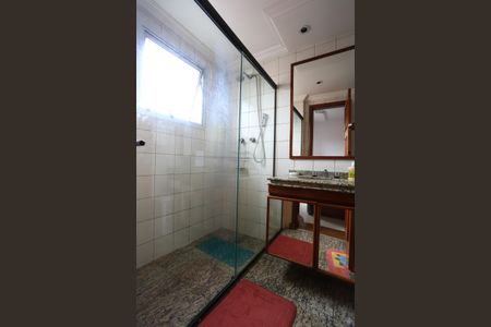 Apartamento para alugar com 176m², 3 quartos e 3 vagas Apartamento para alugar com 176m², 3 quartos e 3 vagasBanheiro da Suíte 1