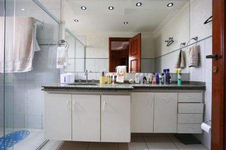 Apartamento para alugar com 176m², 3 quartos e 3 vagas Apartamento para alugar com 176m², 3 quartos e 3 vagasBanheiro da Suíte 3