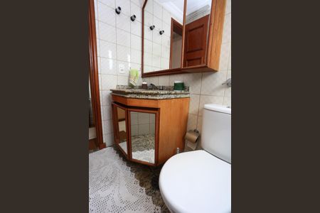 Apartamento para alugar com 176m², 3 quartos e 3 vagas Apartamento para alugar com 176m², 3 quartos e 3 vagasBanheiro da Suíte 2