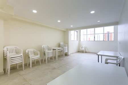 Apartamento para alugar com 58m², 2 quartos e 1 vagaÁrea comum - Salão de festas