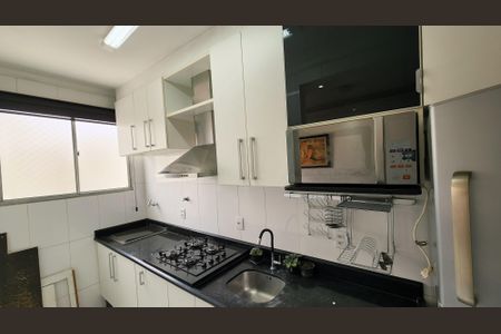 Apartamento à venda com 56m², 2 quartos e 1 vagaCozinha e Área de Serviço