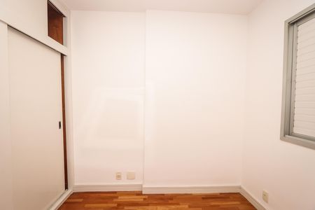 Apartamento para alugar com 76m², 3 quartos e 1 vaga Apartamento para alugar com 76m², 3 quartos e 1 vagaQuarto 2