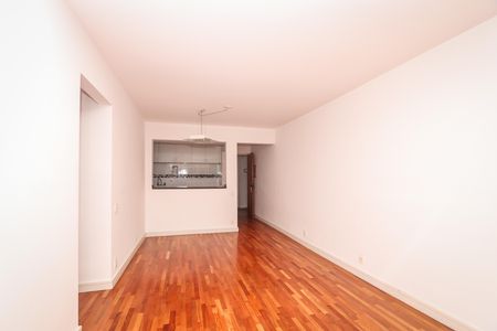 Sala de apartamento para alugar com 3 quartos, 76m² em Vila Progredior, São Paulo
